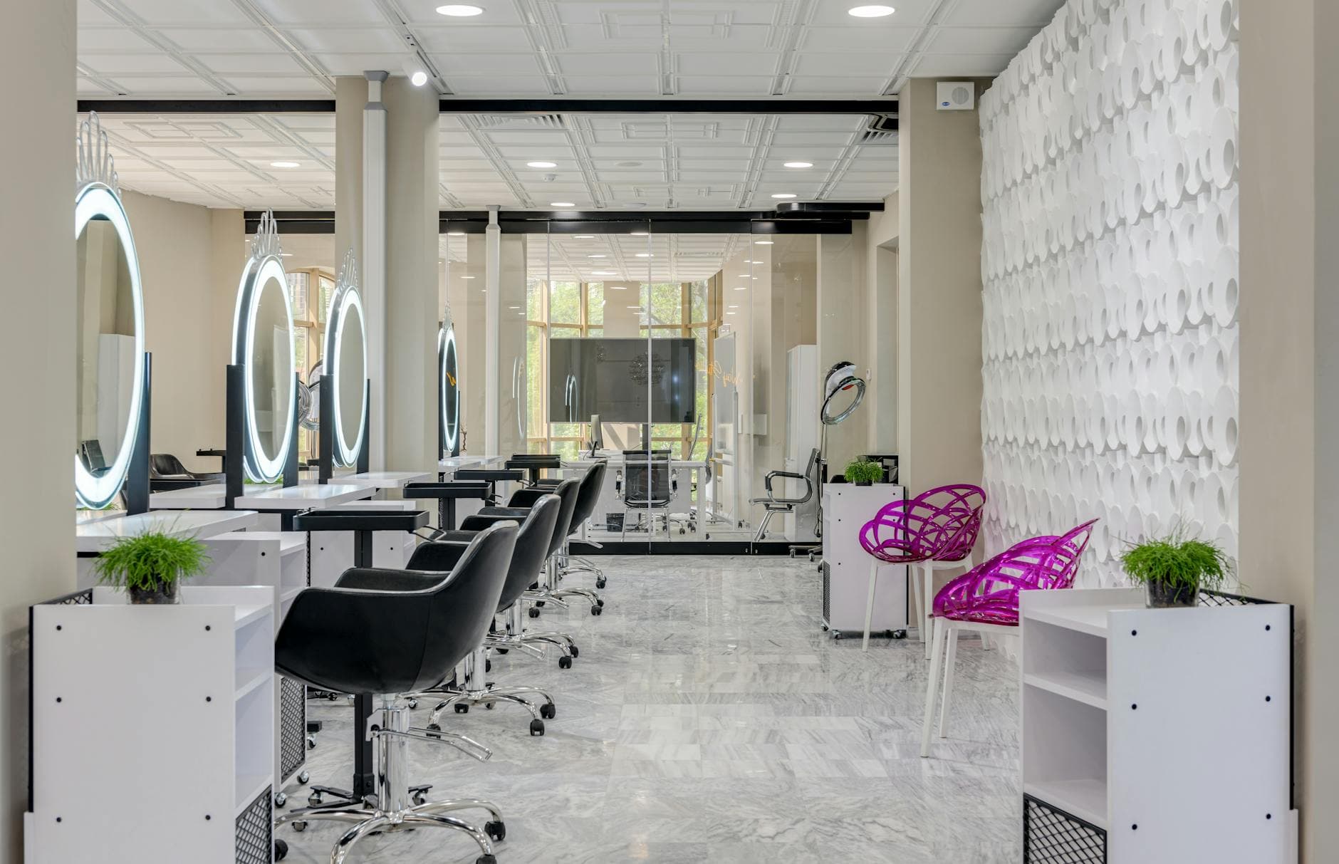 Couleurs & Balayages — The Clinic